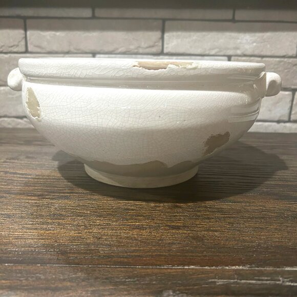 NWT Distressed Farmhouse Style Ivory Bowl With Crackle Glaze - Picture 2 of 8